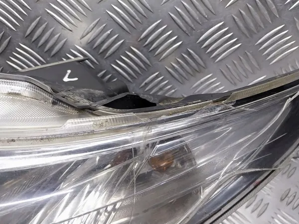 FARO IZQUIERDO TOYOTA AURIS II 2014 OEM 81150-02E21 image 2