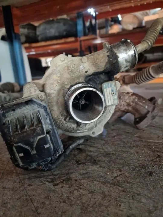 Turbo usado OEM 282012A780 para Kia Cee'd 1.6L image 3