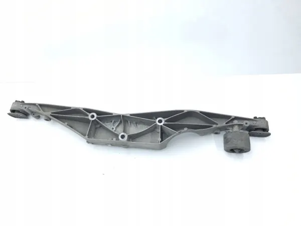 Bakre reduktormontering BMW X1 F48 OEM 6852896 image 8