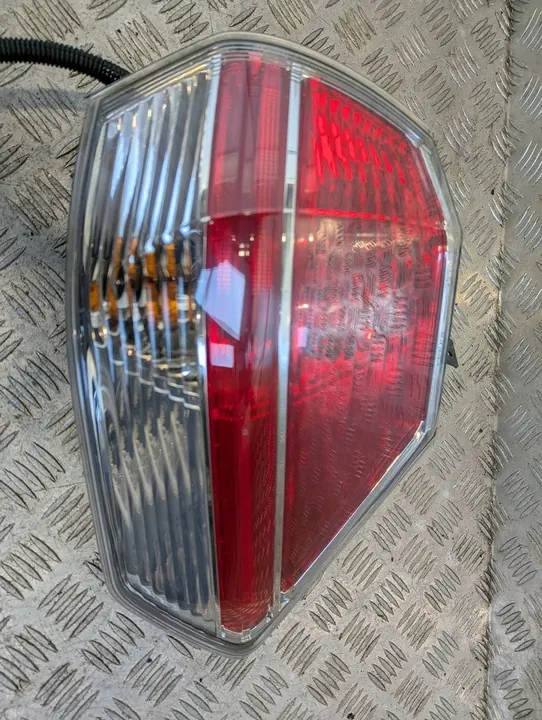 Nissan X-Trail T32 2014-2017 Höger bakljus image 2