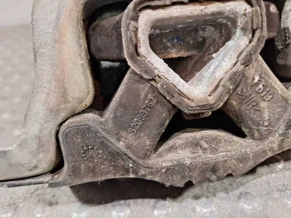 Engine Mount 52099762 Opel Combo D Doblo II 1.6 MJET image 4