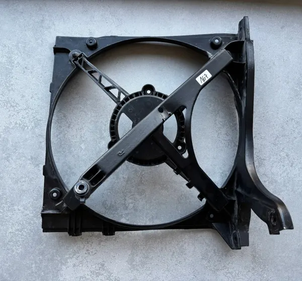 Porsche 911 992 Jäähdyttimen Kiinnike Oikea Etu OEM image 2