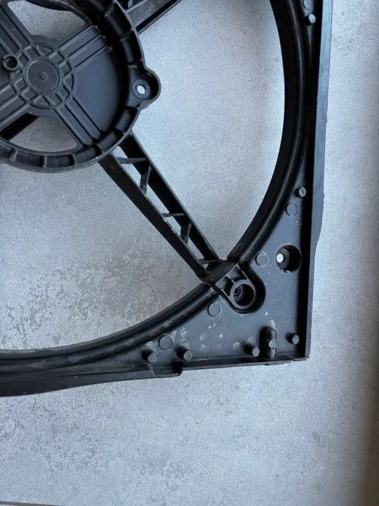 Porsche 911 992 Jäähdyttimen Kiinnike Oikea Etu OEM image 10