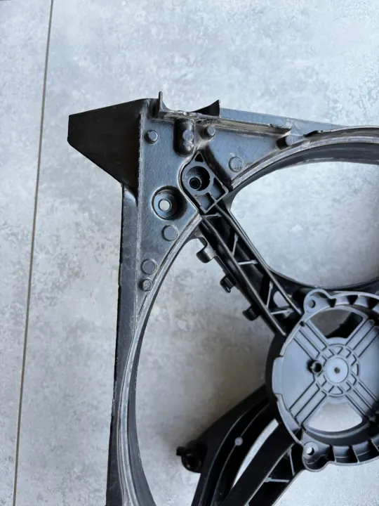 Porsche 911 992 Jäähdyttimen Kiinnike Oikea Etu OEM image 8