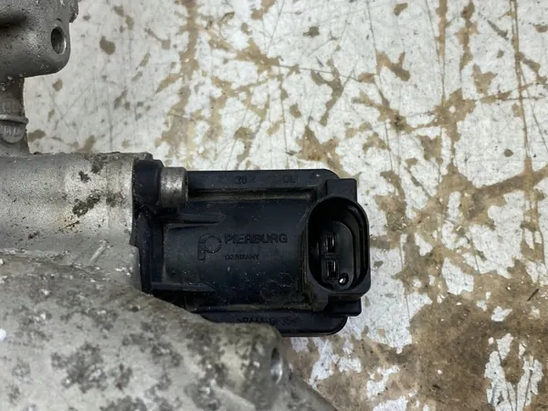 Mercedes Turbo OEM A2760900300 - Vasen Puoli image 7