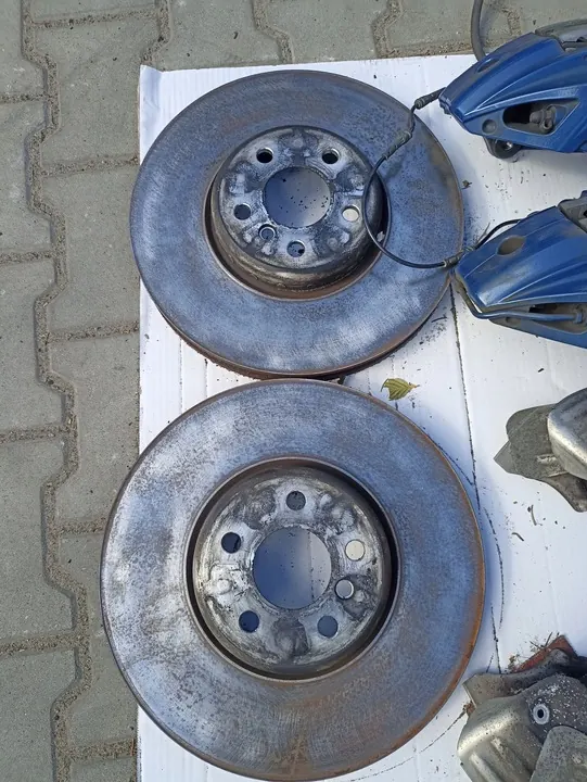 Conjunto de Disco e Pinça de Freio BMW G20 G21 - Usado OEM image 2