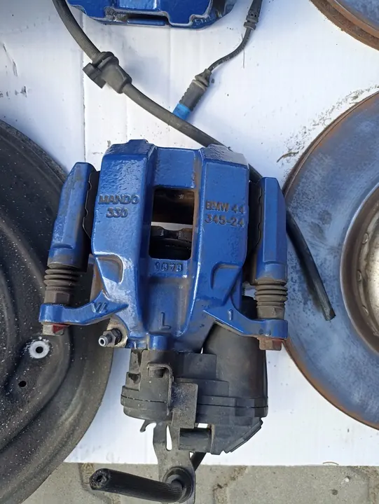 Conjunto de Disco e Pinça de Freio BMW G20 G21 - Usado OEM image 4