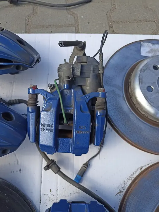 Conjunto de Disco e Pinça de Freio BMW G20 G21 - Usado OEM image 5