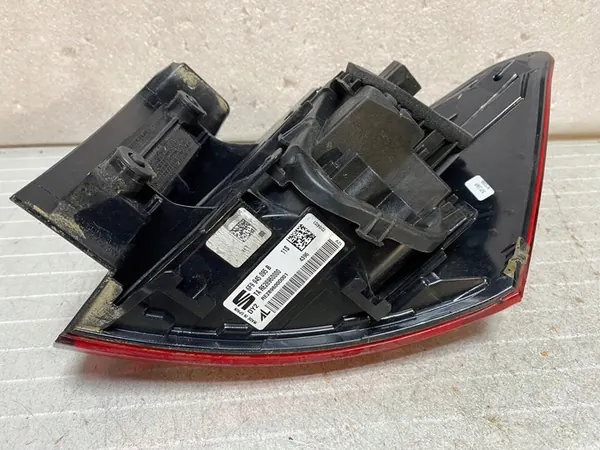 Lámpara trasera izquierda SEAT ARONA 6F9 6F image 7