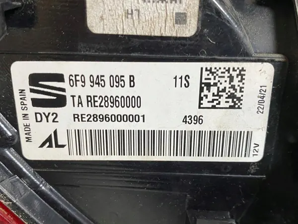 Lámpara trasera izquierda SEAT ARONA 6F9 6F image 8