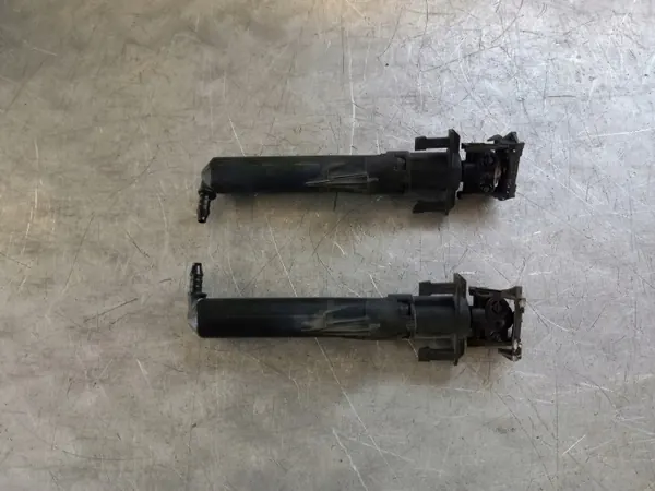 Kit lave-projecteur Xenon OEM 89033643 pour Citroen C8 image 2
