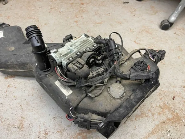 Pompe Réservoir AdBlue OEM 0444050039 2.0 TDI image 7