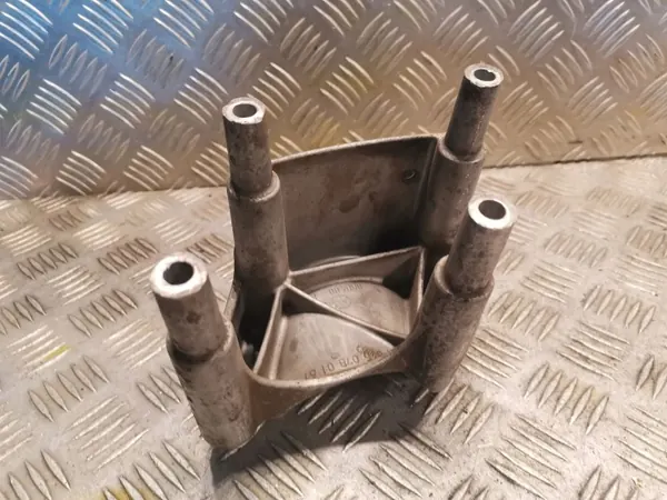 Suporte de bomba de combustível Mercedes-Benz OEM 6460780161 image 3