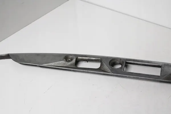 Moldura de maletero Mercedes CLS W219 OEM A2197580002 image 6