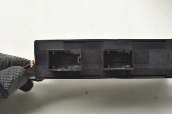 BMW Z4 E85 PDC Parktronic Module 6958516 image 3