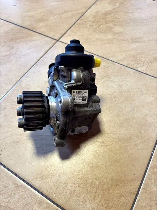 Audi OE 0445010529 03L130755AC begagnad del image 2