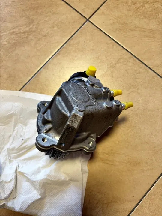 Audi OE 0445010529 03L130755AC begagnad del image 4