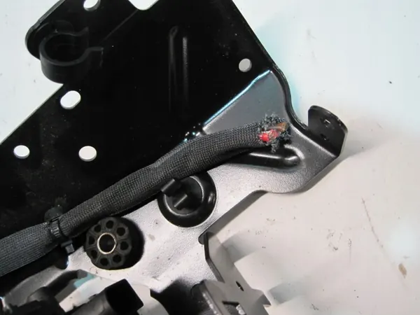 Pompe de suspension Audi 4N0616005C - Pièce OEM d'occasion image 3