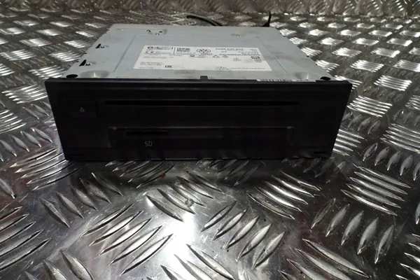 VW T-Cross navigatielezer OEM 2GM035842 image 2