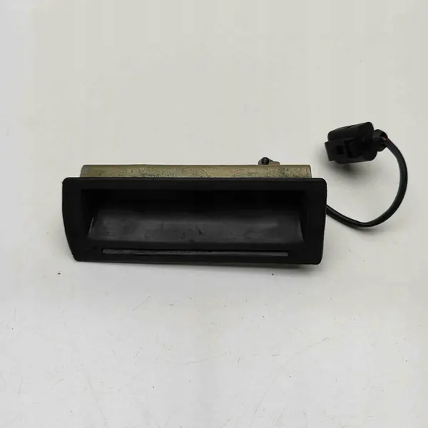 Botão de abertura do porta-malas VW Touareg 1J0827566G image 2