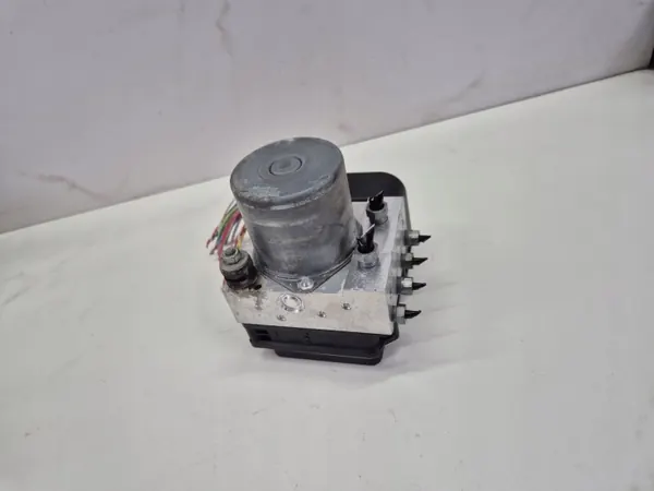 Pompe ABS OEM 0265951253 pour Citroen C4 Picasso image 9
