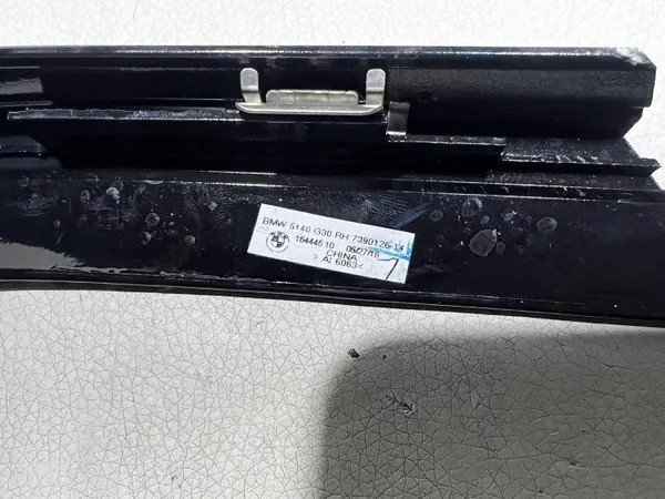BMW Dörrtätning Skydd OEM 7390126 Höger Bak image 9