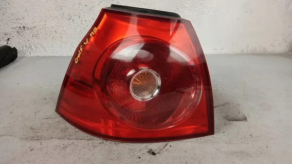 Höger baklampa VW Golf V HB image 2