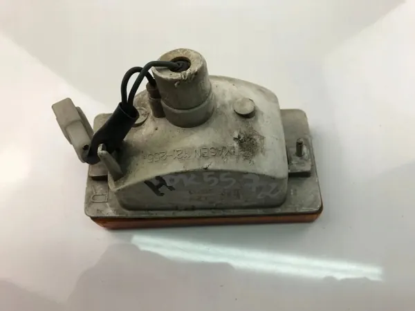 OEM 1121255 Pisca esquerdo de para-lama Mitsubishi Space Wagon image 4