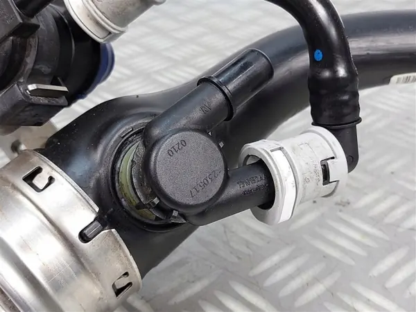 Tuyau de remplissage carburant BMW OEM 7244035 pour Série 3 image 9