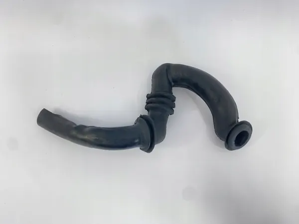 Peräluukun tiiviste oikea Mercedes W124 OEM 1248210597 image 5