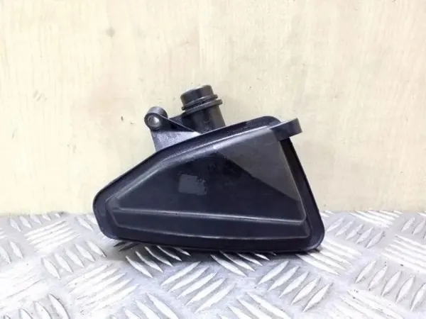 Tyhjiötankki OEM A6421400037 Mercedes-Benz CLK:lle image 2