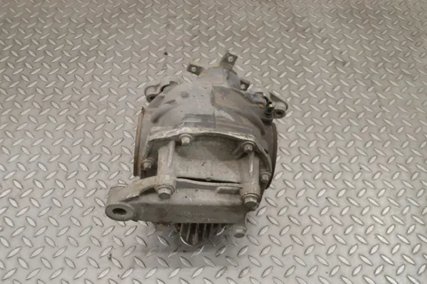 Taka-akselin tasauspyörästö Mercedes-Benz S W222 SHA5289 3.0L image 4