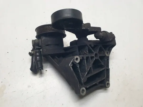 Servostuurpomp Opel Vectra B 2.0 DTI image 4