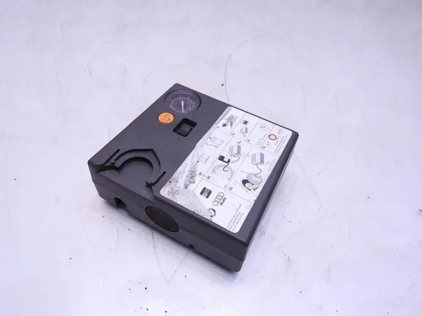 VW Audi kompressoripumppu OEM 8P0012615C image 8