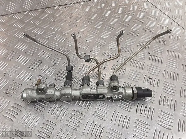 Brandstofrail RENAULT TRAFIC II 2.5L diesel 8200378703 image 2