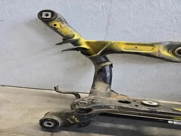 Porsche Macan 95B bakfjädring OEM 95B505235E image 6