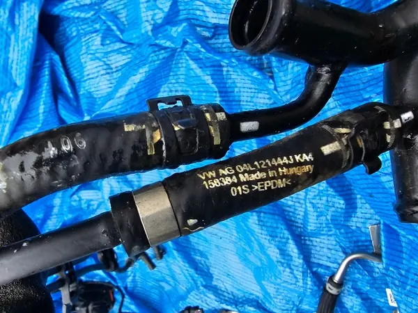 Volkswagen OE Vesiletkku AdBlue Venttiili 04L121444J image 3