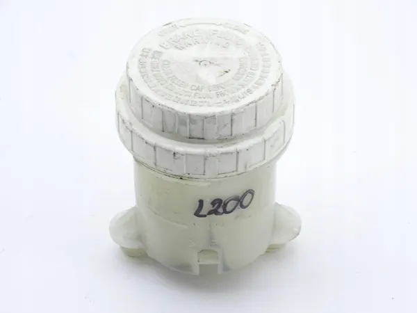Réservoir de liquide de frein avec capteur OEM MITSUBISHI_L200_96-06 image 2