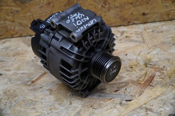 Vaihtovirtageneraattori Audi A3 S3 2.0 TFSI 06J903023B image 4