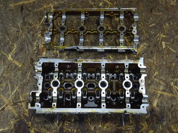 Cilinderkop GOLF V AUDI TT 8J A3 8P 2.0 TFSI 06F103285 image 4