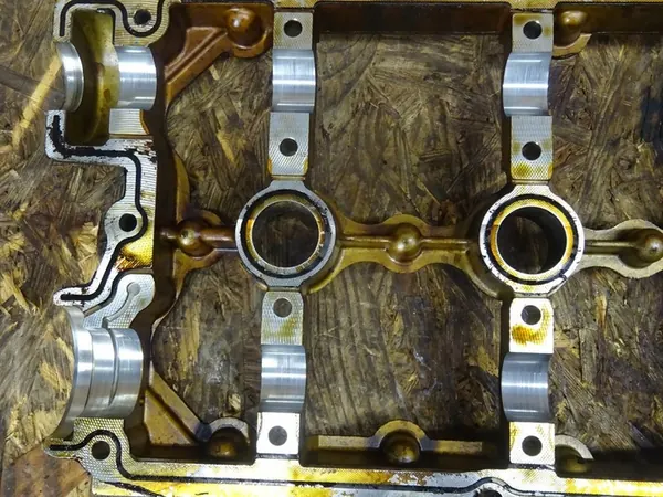 Cilinderkop GOLF V AUDI TT 8J A3 8P 2.0 TFSI 06F103285 image 9