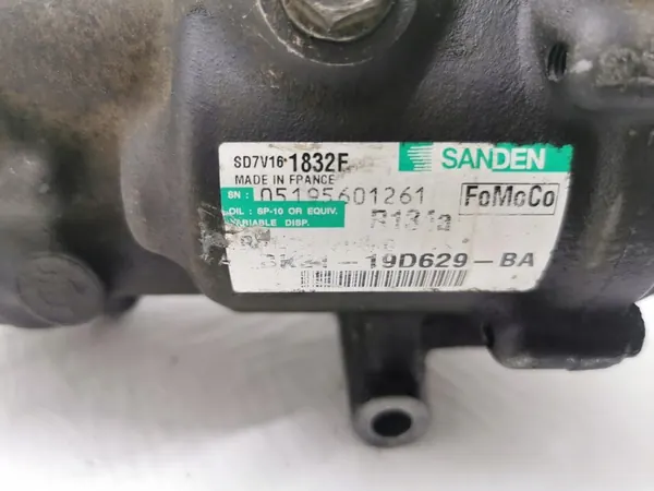 Compresor de aire acondicionado Ford Transit image 7