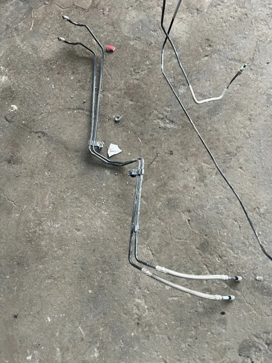 TESLA MODEL S Bremsleitungen Vorne Schottwand 16-19 image 3