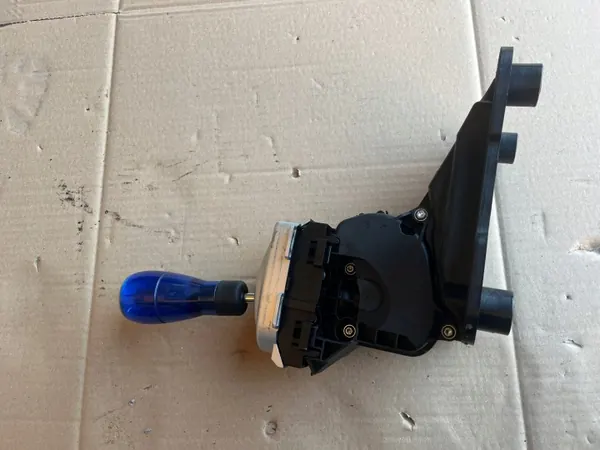 Pommeau de levier de vitesse OEM 9680340680 Citroen C2 1.4 image 3