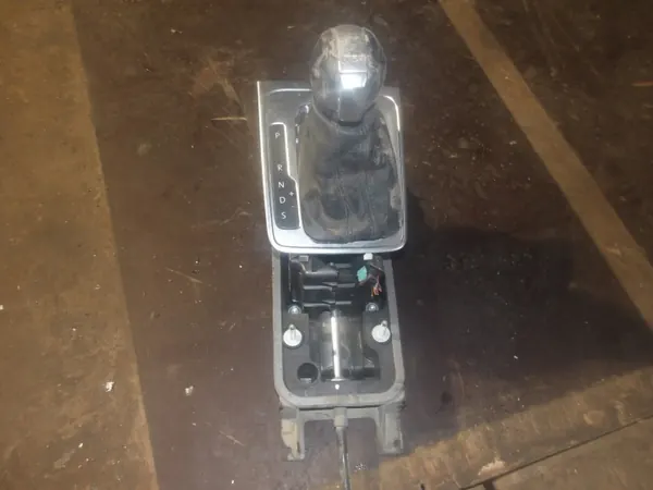 Levier de vitesse OEM 3AB713203E pour Passat B7 2.0TDI image 8