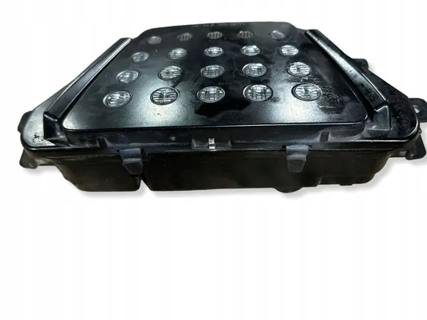 Takapuskarin valo OEM H3881148312 Toyota Supra A90:lle image 3