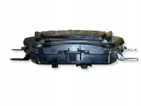 Takapuskarin valo OEM H3881148312 Toyota Supra A90:lle image 4