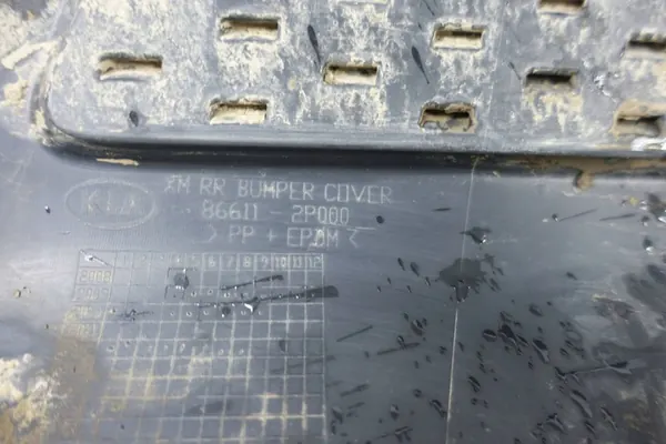 Parachoques trasero Kia Sorento II 2009 image 10