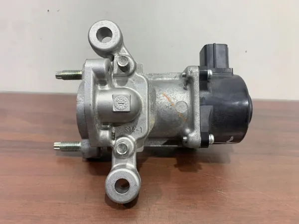 Begagnad Subaru OE EGR-ventil OEM 79773 image 4