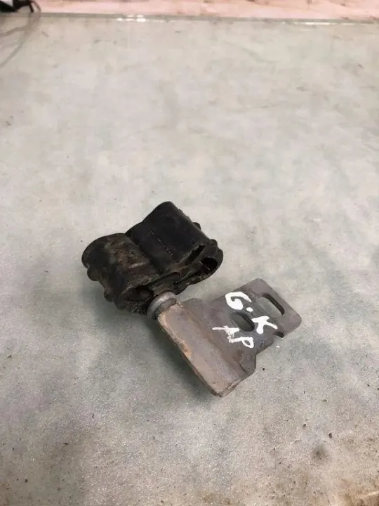 Support d'échappement OEM A2534906600 Mercedes-Benz GLC image 3